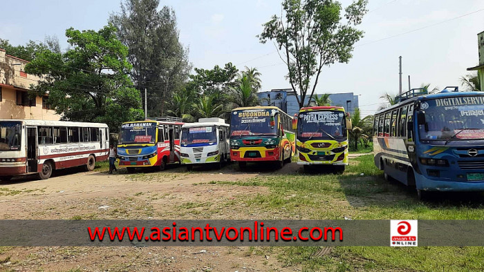 কুমিল্লা দেবিদ্বারে ভিক্টোরিয়া কলেজের বাসে হামলা, নগদ টাকা ও মোবাইল লুট