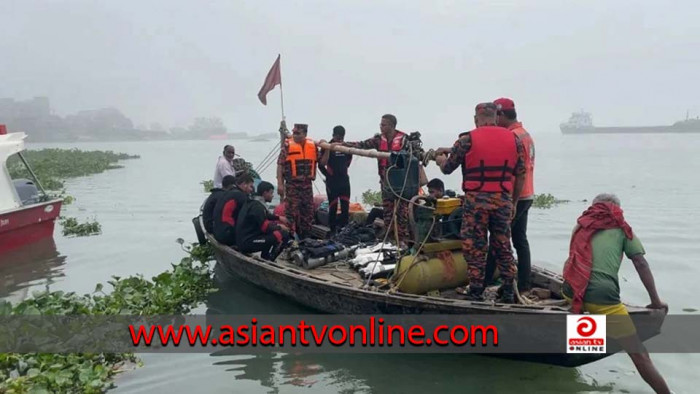 বাল্কহেডের ধাক্কায় মেঘনায় পর্যটকবাহী নৌকা ডুবি, ৯ জনের মরদেহ উদ্ধার