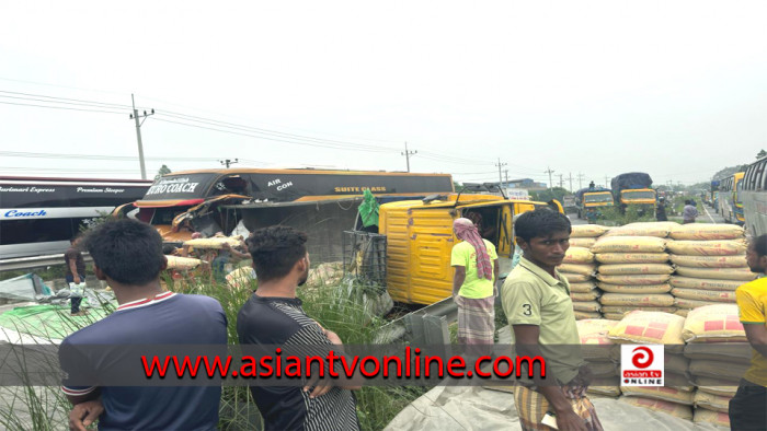 ঢাকা-টাঙ্গাইল মহাসড়কে যানবাহনের চাপ, সড়ক দুর্ঘটনায় নিহত ১