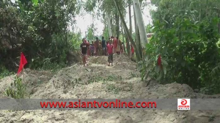 এলাকাবাসীর উদ্যোগে নির্মিত হচ্ছে তিন কিলোমিটার রাস্তা