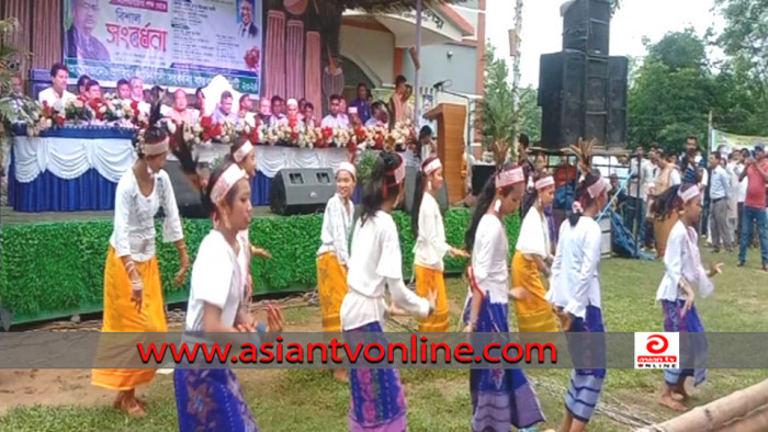 মধুপুর গড়ে বৈচিত্র্যময় মান্দি নৃত্য স্থান পেয়েছে নিজস্ব স্বকীয়তায়