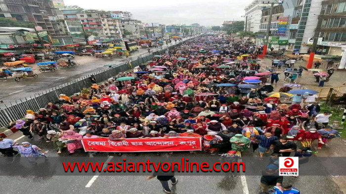 রংপুরে ৯ দফা দাবি আদায়ে সড়কে শিক্ষক-শিক্ষার্থী, পেশাজীবী-অভিভাবকরা