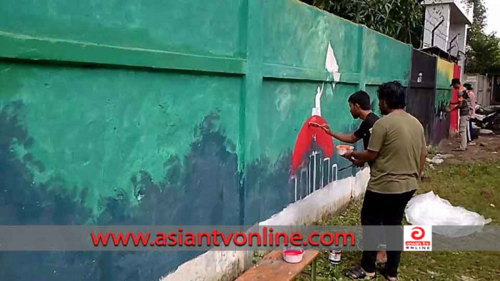 বৈষম্যবিরোধী ছাত্র আন্দোলনের সদস্যদের আল্পনায় নতুন সাজে দেশ