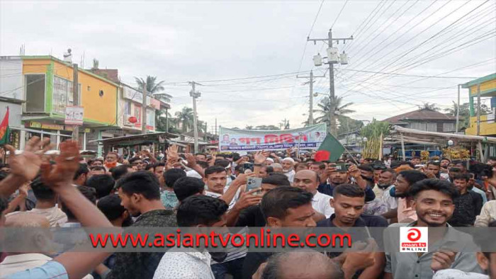 গণহত্যার দায়ে শেখ হাসিনার বিচার দাবিতে দৌলতখানে বিক্ষোভ