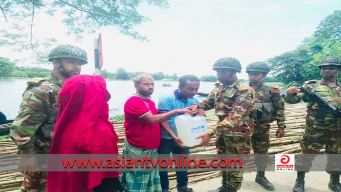 বড়লেখার বন্যাকবলিত এলাকায় বিশুদ্ধ পানি সরবরাহ করছে সেনাবাহিনী