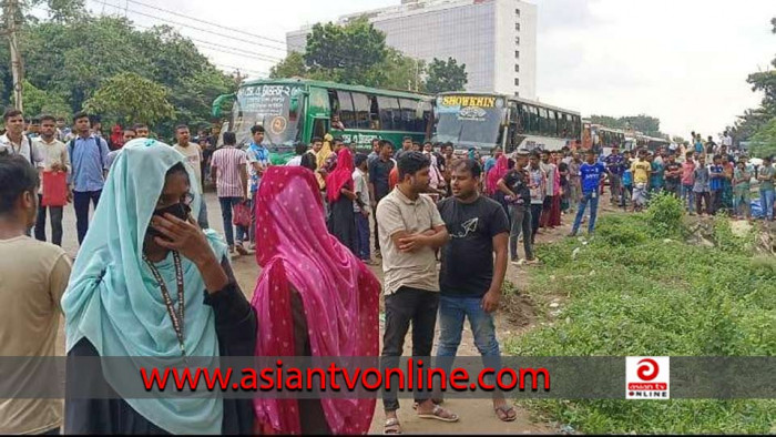 ভালুকায় মহাসড়ক অবরোধ করে চাকরি প্রত্যাশীদের বিক্ষোভ