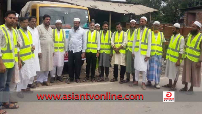 কামরাঙ্গিচর নবীনগর মসজিদ কমিটির উদ্যেগে ত্রাণ বিতরণ