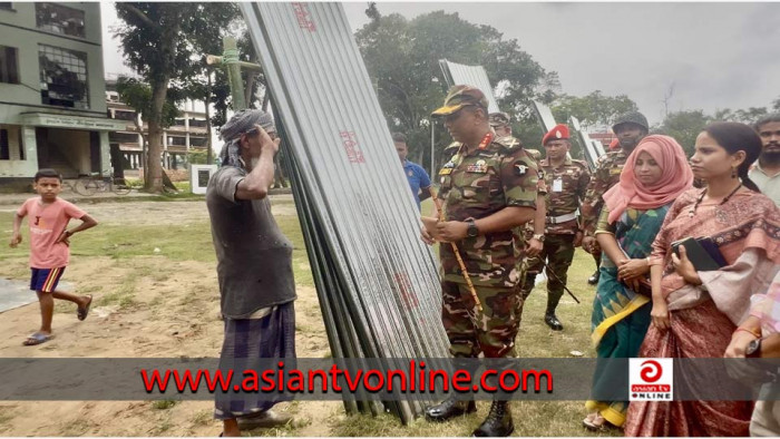 আখাউড়ায় বন্যার্তদের পুনর্বাসনে সেনাবাহিনীর সহায়তা প্রদান