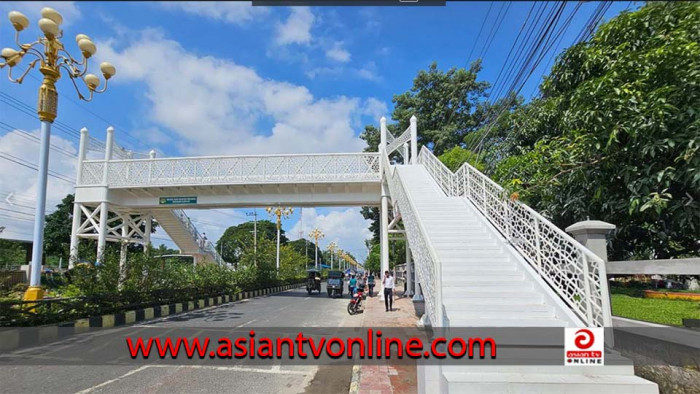 অপরিকল্পিতভাবে অর্ধশত কোটি টাকা ব্যয়ে নির্মিত ফুটওভার ব্রিজ রাজশাহীবাসীর কোনো কাজেই আসছে না