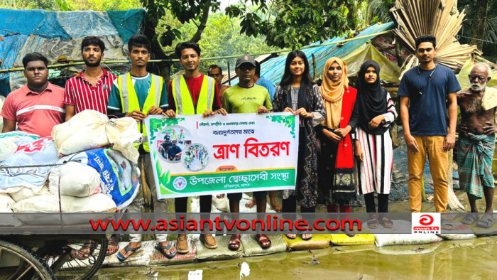 মণিরামপুরে উপজেলা স্বেচ্ছাসেবী সংস্থার উদ্যোগে ত্রাণসামগ্রী বিতরণ