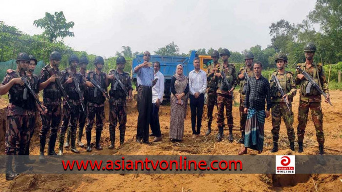 সিলেটের সীমান্ত এলাকায় টাস্কফোর্সের অভিযানে বালুসহ আটক ১