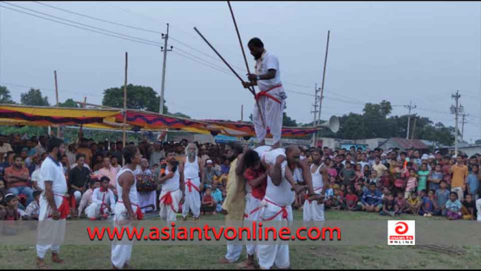 গ্রাম বাংলার ঐতিহ্যবাহী লাঠি খেলা অনুষ্ঠিত