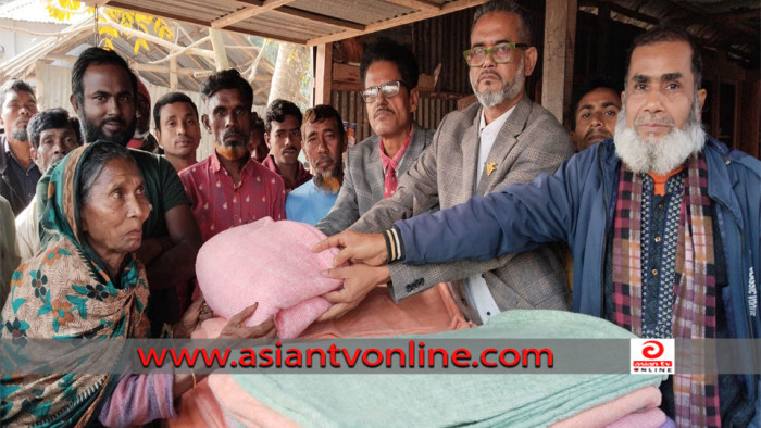 ধুনটে অসহায় শীতার্ত মানুষের মাঝে কম্বল বিতরণ