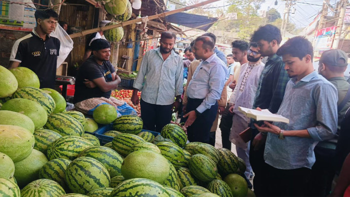 রাঙ্গুনিয়ায় ভ্রাম্যমাণ আদালতের অভিযান, তিন প্রতিষ্ঠানকে অর্থদণ্ড